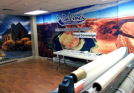DaVinci Technologies' Demo Room inkjet-media-demo-sample-room